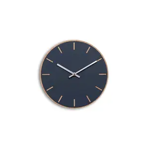 Hemverk - Vægur - Lys Eg/Smokey blue - Sølv visere - Ø28 cm